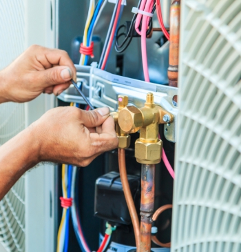 Bơm gas máy lạnh